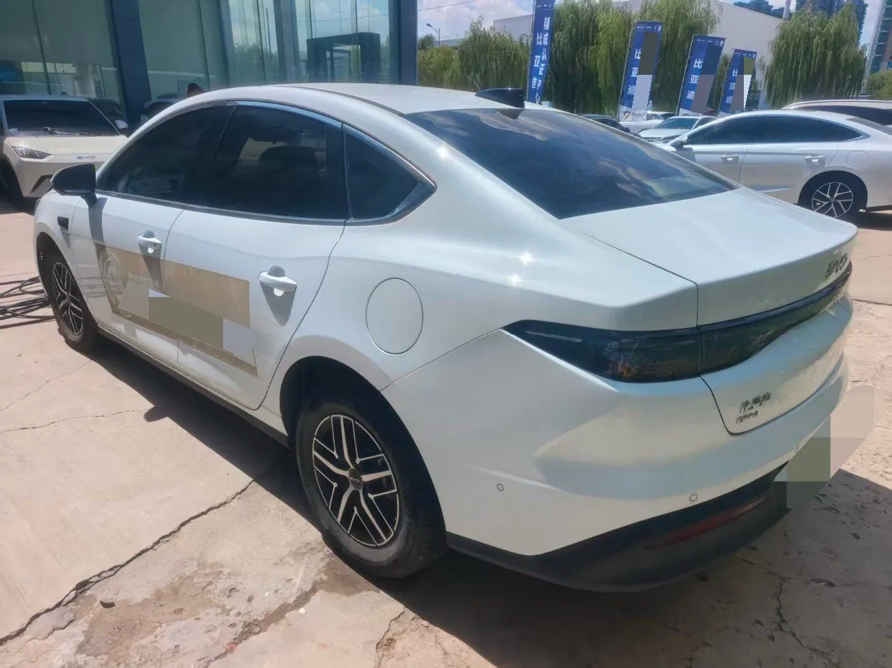 BYD 2025 seals 05 DM-i 1.5 stepless smart driving version 120KM flagship automatic gear 3