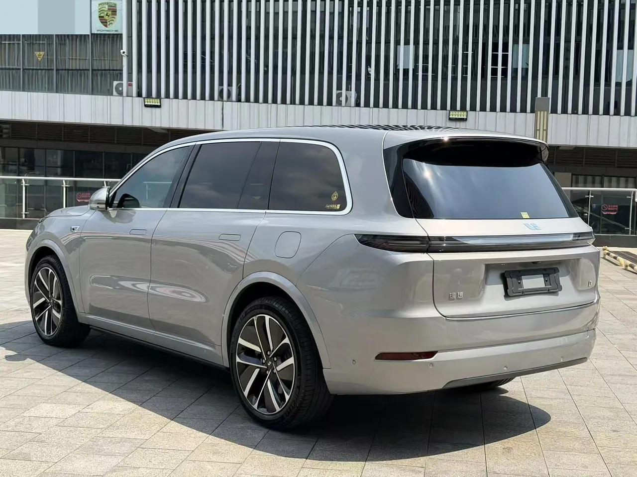 Li 2022 L9 1.5T Max Edition Automatic Gear 7
