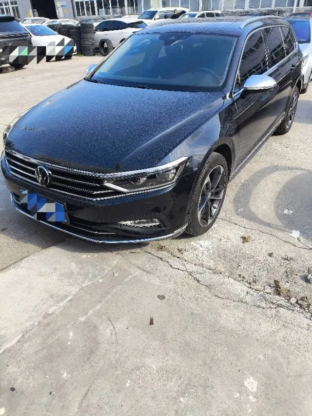 打开图片灯箱:Volkswagen Magotan (Imported) 2021 Weilan 2.0TSI Free Edition Automatic Gear