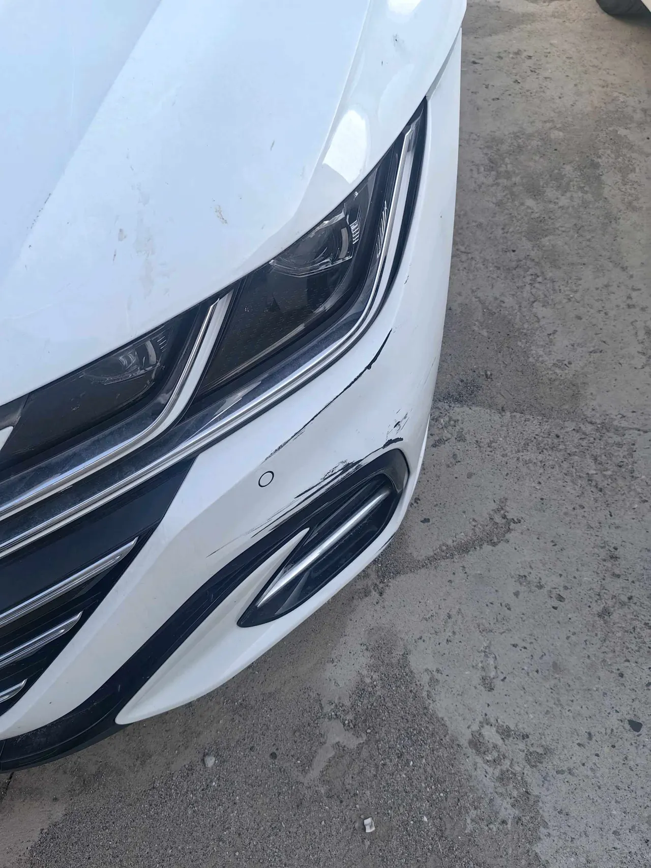 Volkswagen 2021 CC 2.0TSI 380TSI eye-catching automatic gear 8