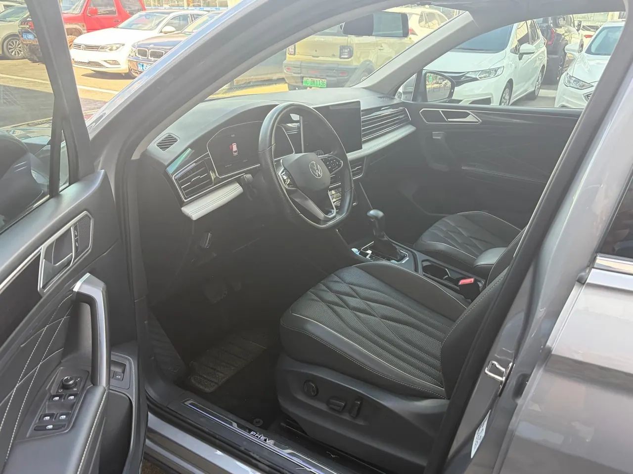Volkswagen Tiguan L New Energy 2022 Tiguan L PHEV 1.4T 430 Premium Edition Automatic Gear 4