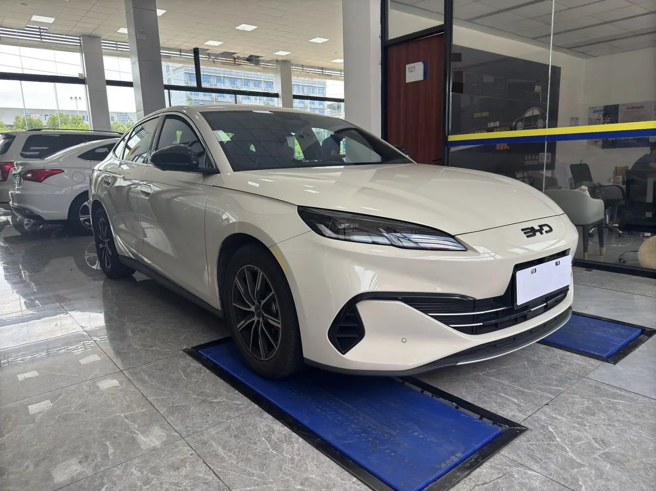 BYD 2024 seal 06 DM-i 1.5 stepless 80KM noble automatic gear 3
