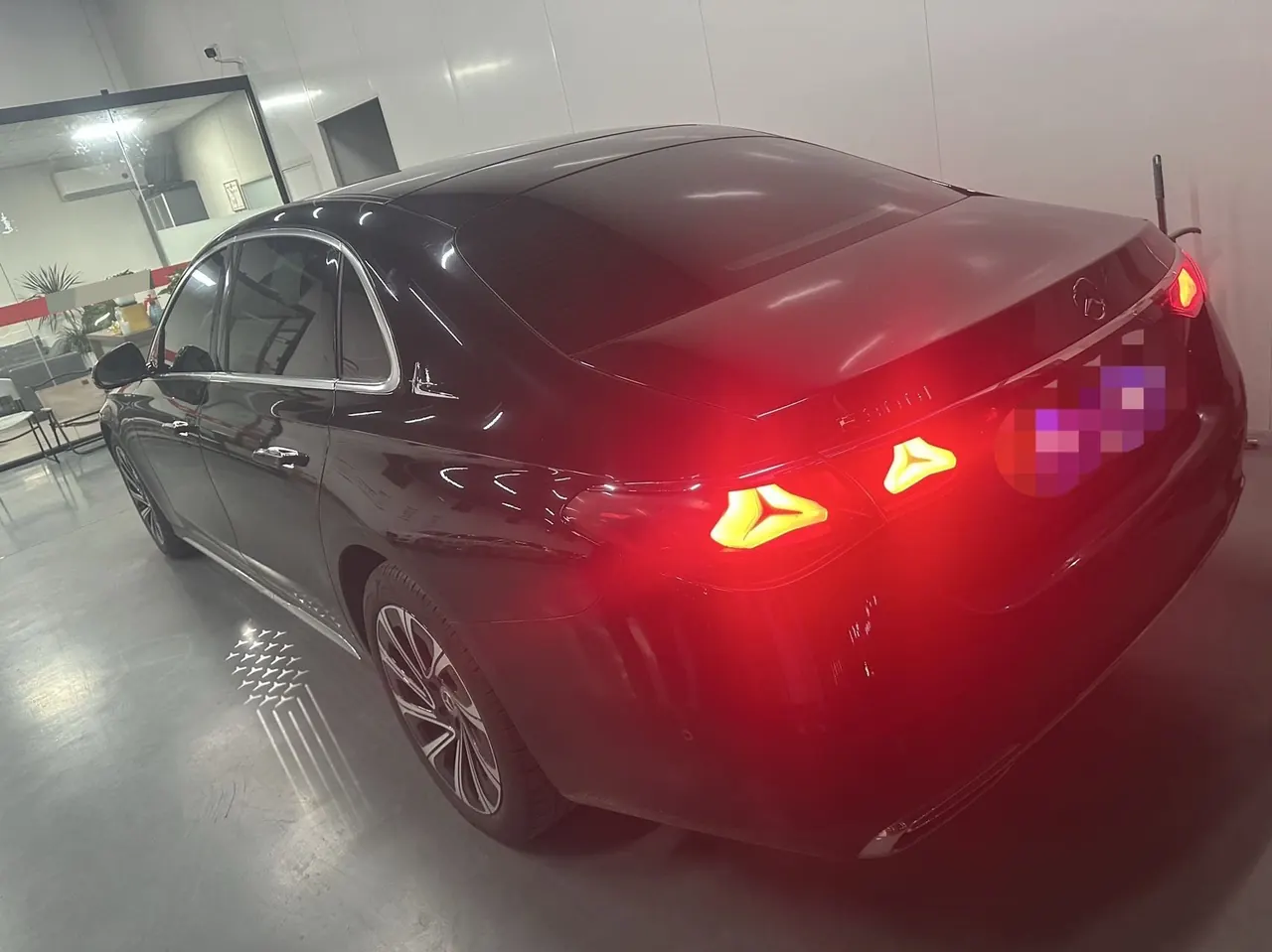 Mercedes Benz E Class 2025 E 300 L 48V 2.0T Luxury Sports Automatic 5