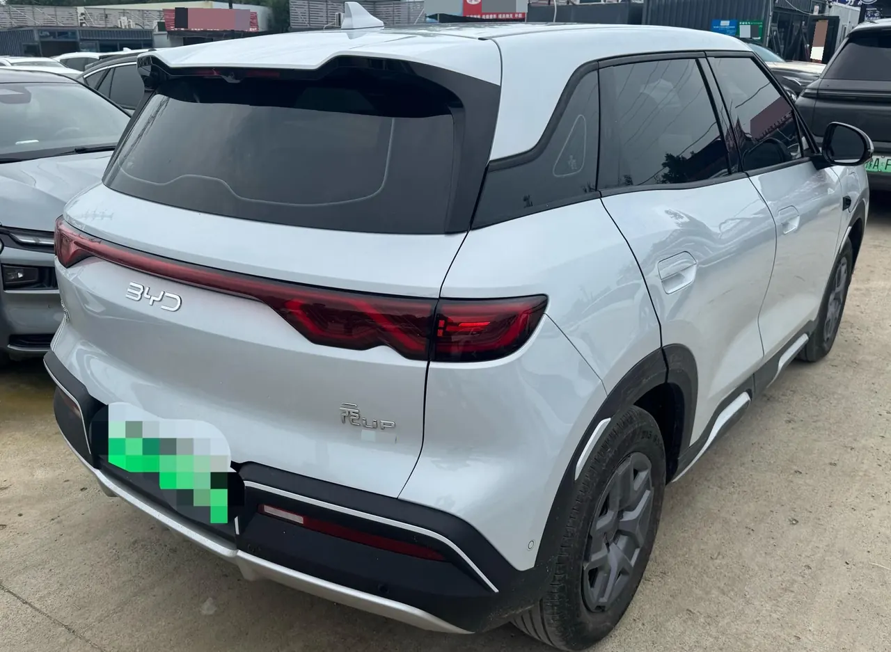 BYD 2025 Yuan UP Smart Driving 401KM Leading Automatic Gear 7
