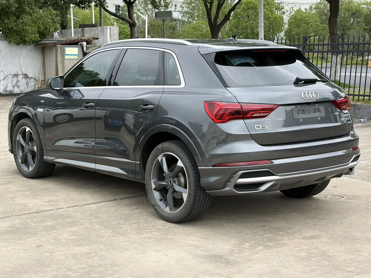 Audi 2022 Q3 1.4TFSI 35TFSI Fashion Dynamic Automatic 4