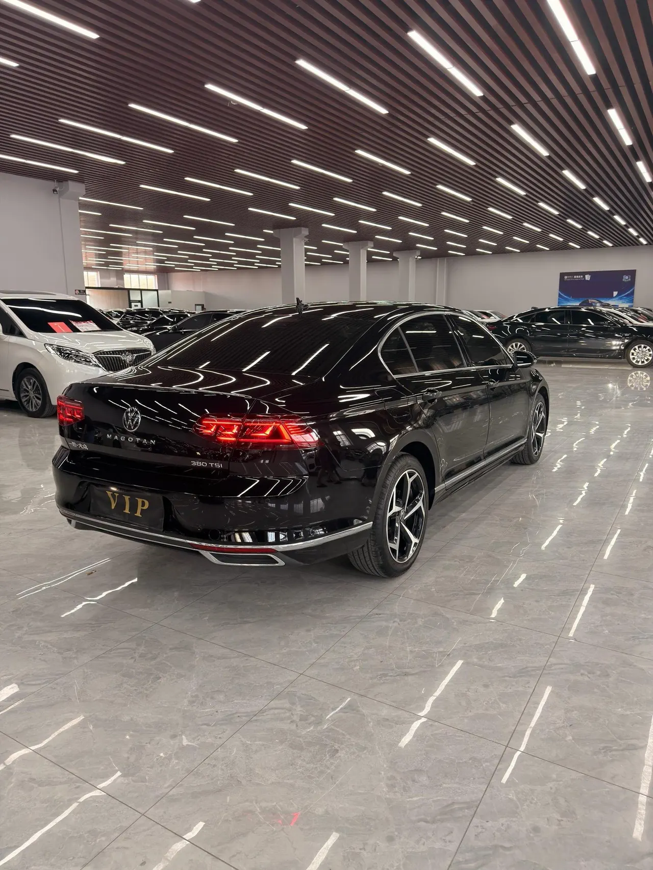 Volkswagen 2026 Magotan 2.0TSI 380TSI 30 million selected luxury automatic gear 9