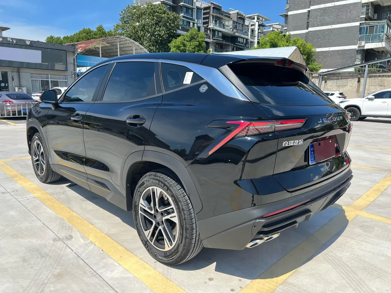 Jetour 2025 Dasheng 1.5TD Exclusive Edition Automatic Gear 5