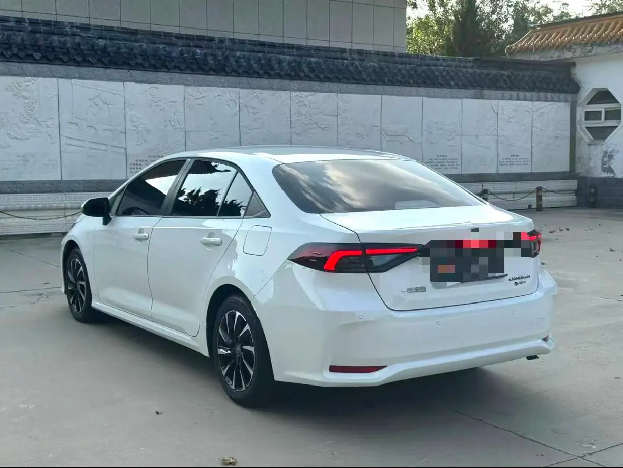 Toyota 2026 Corolla Hybrid 1.8 CVT Elite Automatic 10
