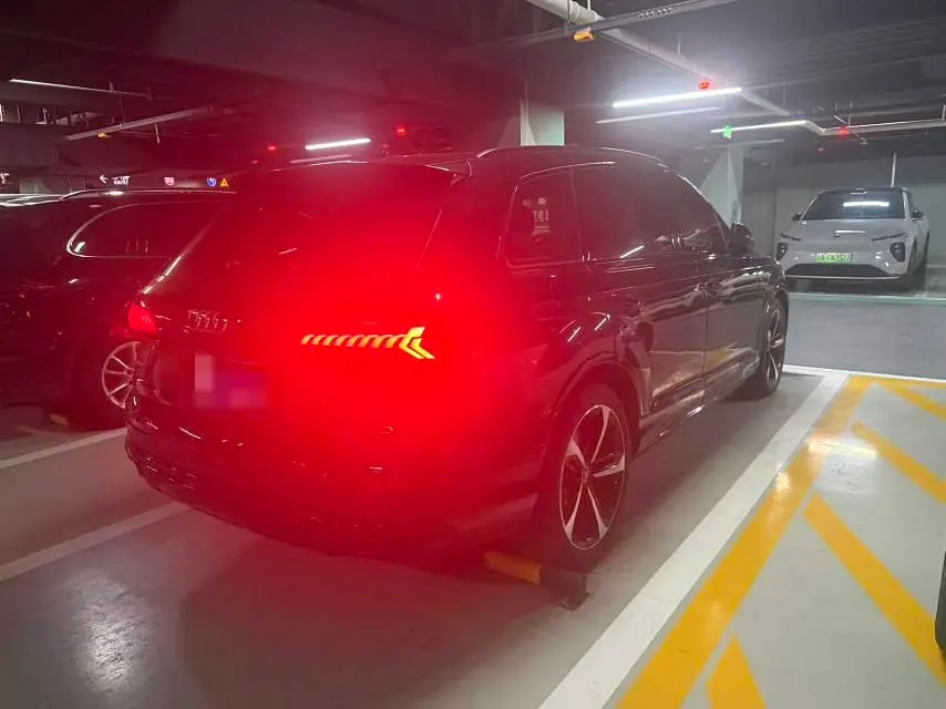 Audi Q7 (Imported) 2022 Q7 48V 3.0TFSI 55TFSI Quattro S line Ice and Snow Sports Edition Automatic Gear 2