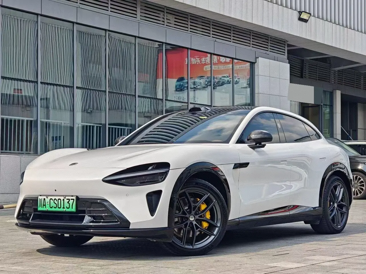 打开图片灯箱:MI 2025 YU7 Long Endurance High Performance Four-wheel Drive Max Edition Automatic Gear