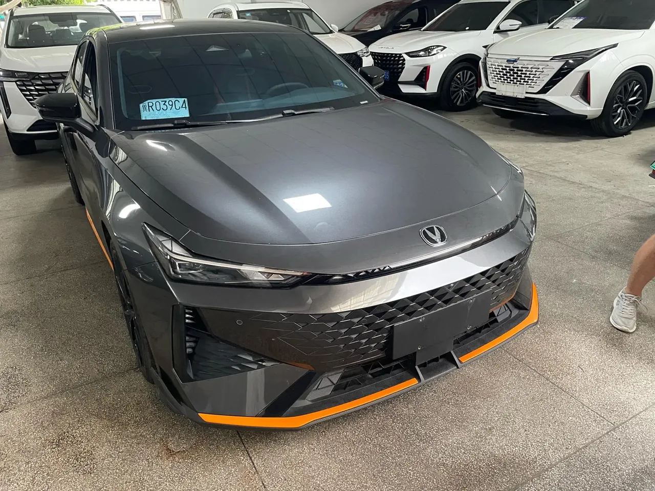 ChangAn 2025 UNI-V 1.5T 500Bar distinguished automatic gear 2