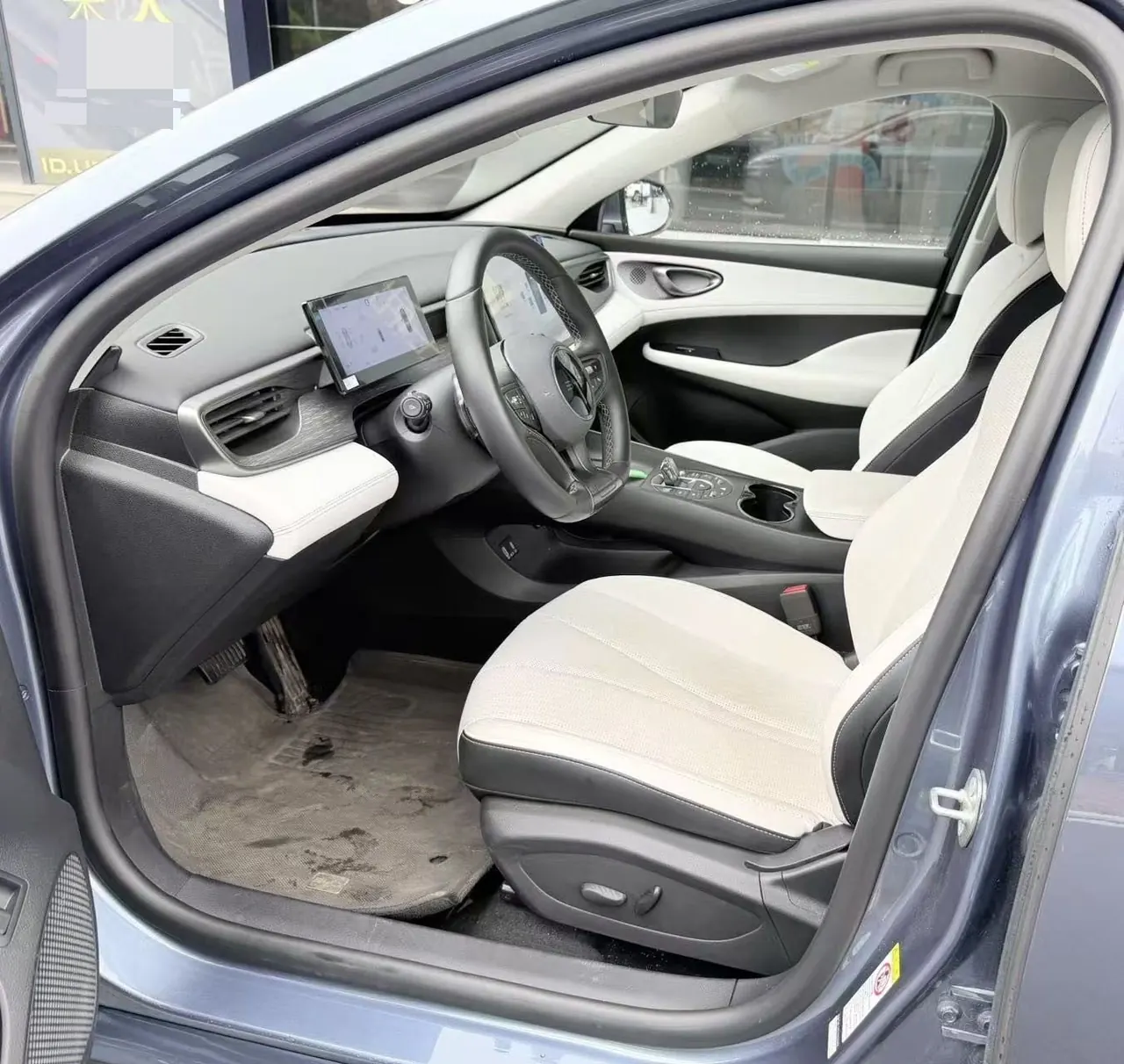 BYD 2025 seals 05 DM-i 1.5 stepless smart driving version 120KM flagship automatic gear 3
