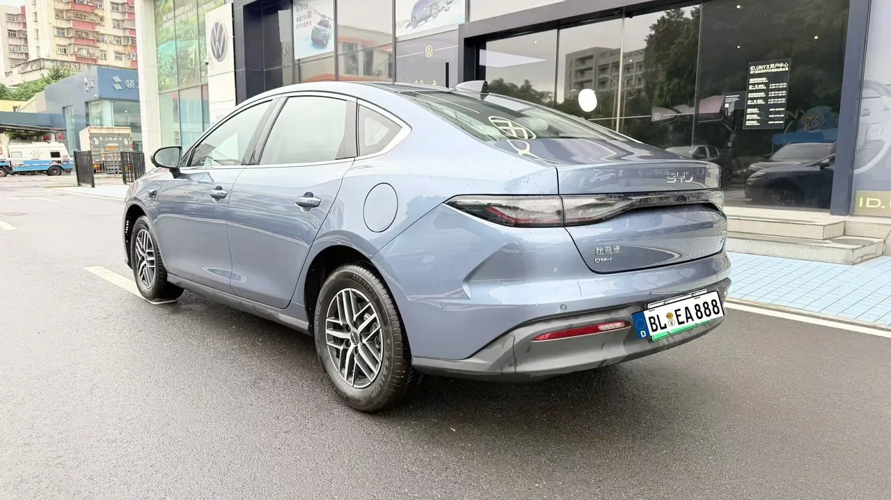 BYD 2025 seals 05 DM-i 1.5 stepless smart driving version 120KM flagship automatic gear 9