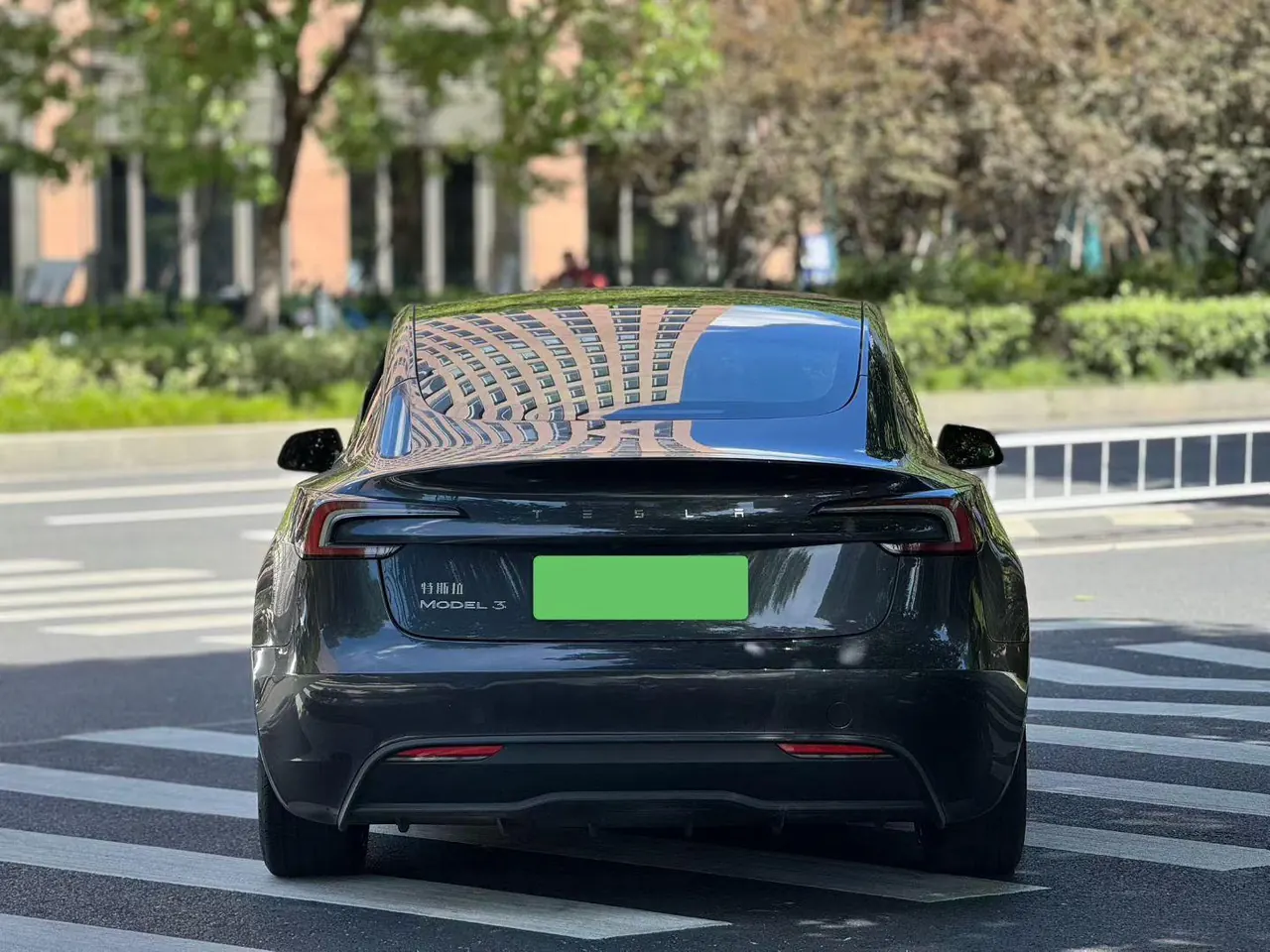 Tesla 2025 Model 3 rear-wheel drive version of automatic transmission 8