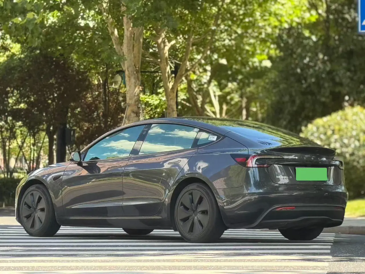 Tesla 2025 Model 3 rear-wheel drive version of automatic transmission 9