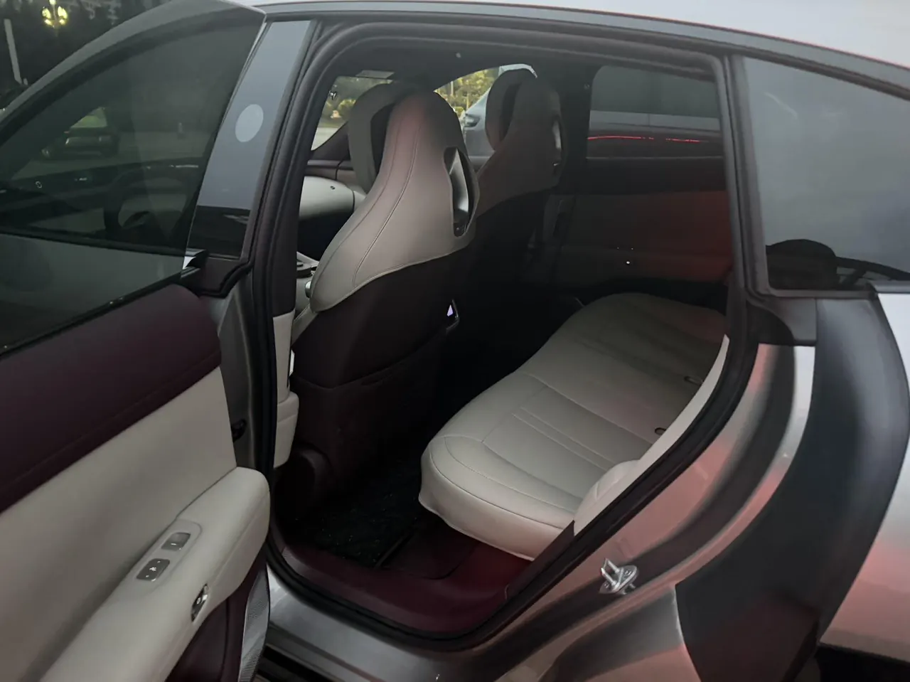 MI 2025 YU7 Long Endurance Rear Drive Automatic Gear 4