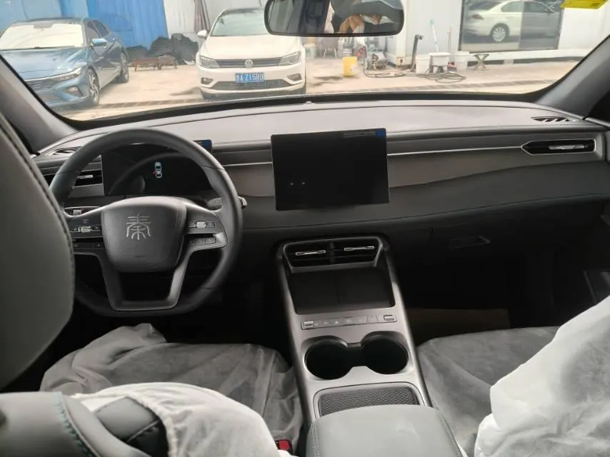 BYD 2026 Qin PLUS DM-i 1.5 CVT 128km Entry-Level Automatic 5