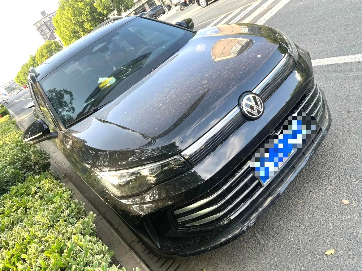 Volkswagen 2025 Tiguan L R-Line 2.0TSI 330TSI outstanding two-wheel drive R-Line Long Yao version automatic gear 3