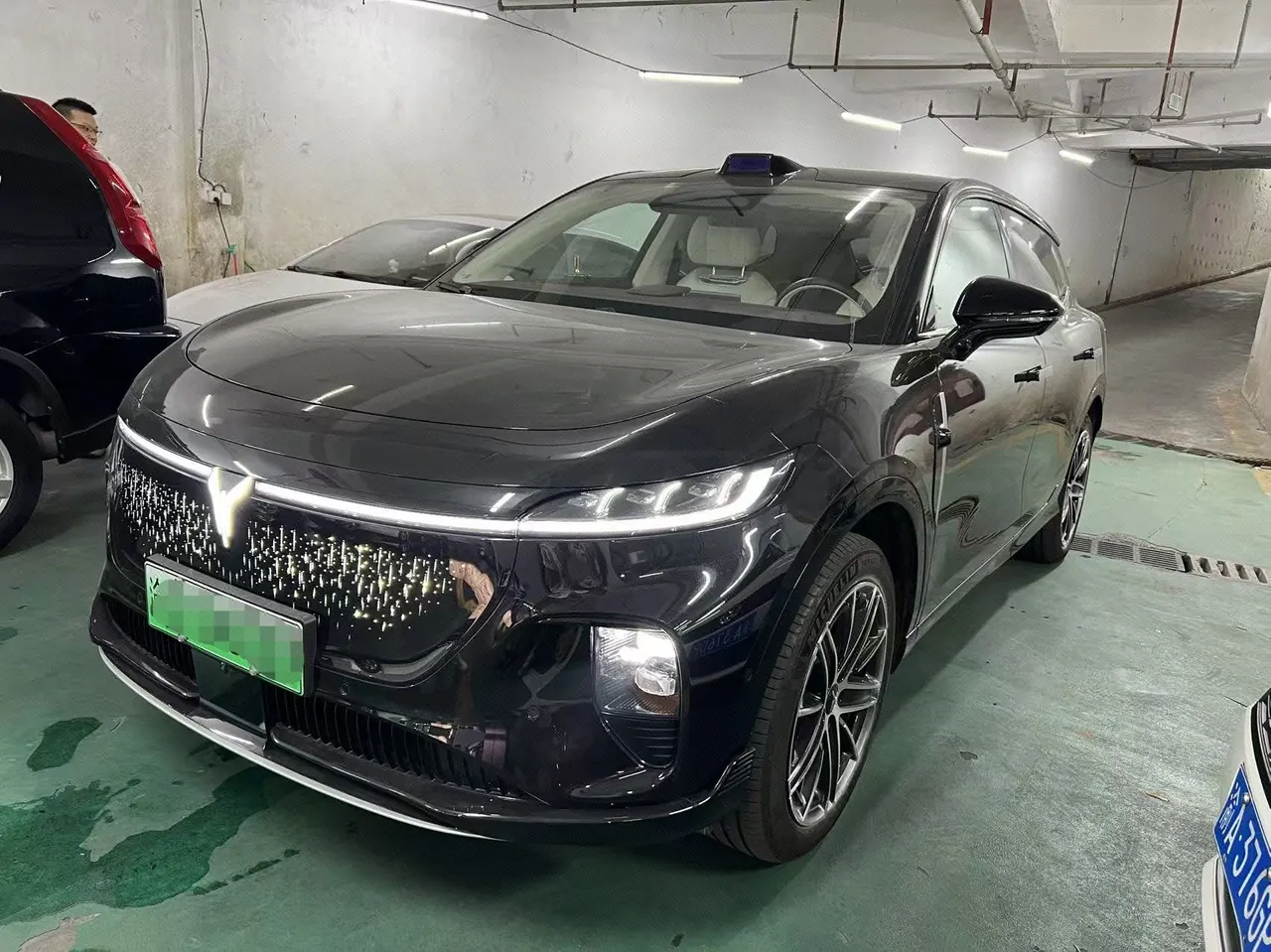 Open image lightbox: Voyah 2025 bosom friends rear drive dry Kun version of automatic gear