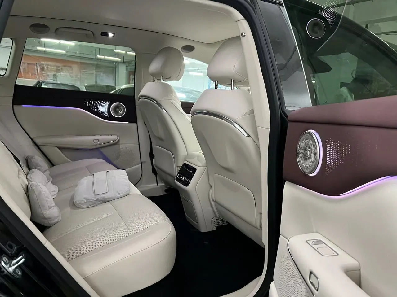 Voyah 2025 bosom friends rear drive dry Kun version of automatic gear 3
