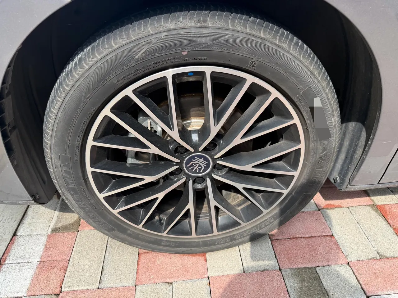 BYD 2024 Qin L DM-i 1.5 Stepless 120KM Excellent Automatic 2