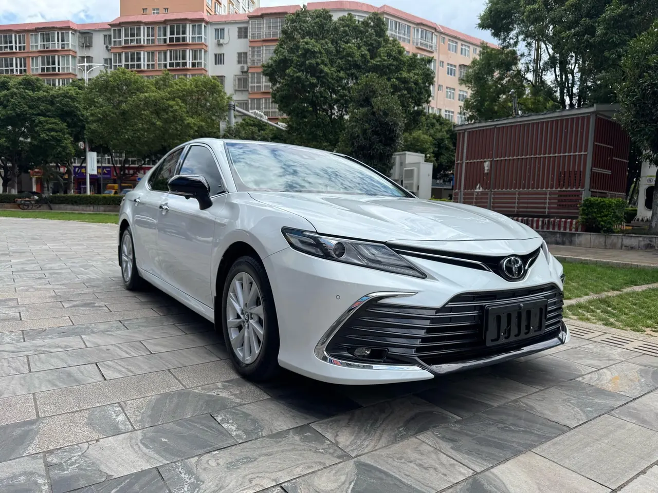 Toyota 2023 Camry 2.0G Stepless Deluxe Edition Automatic Gear 3