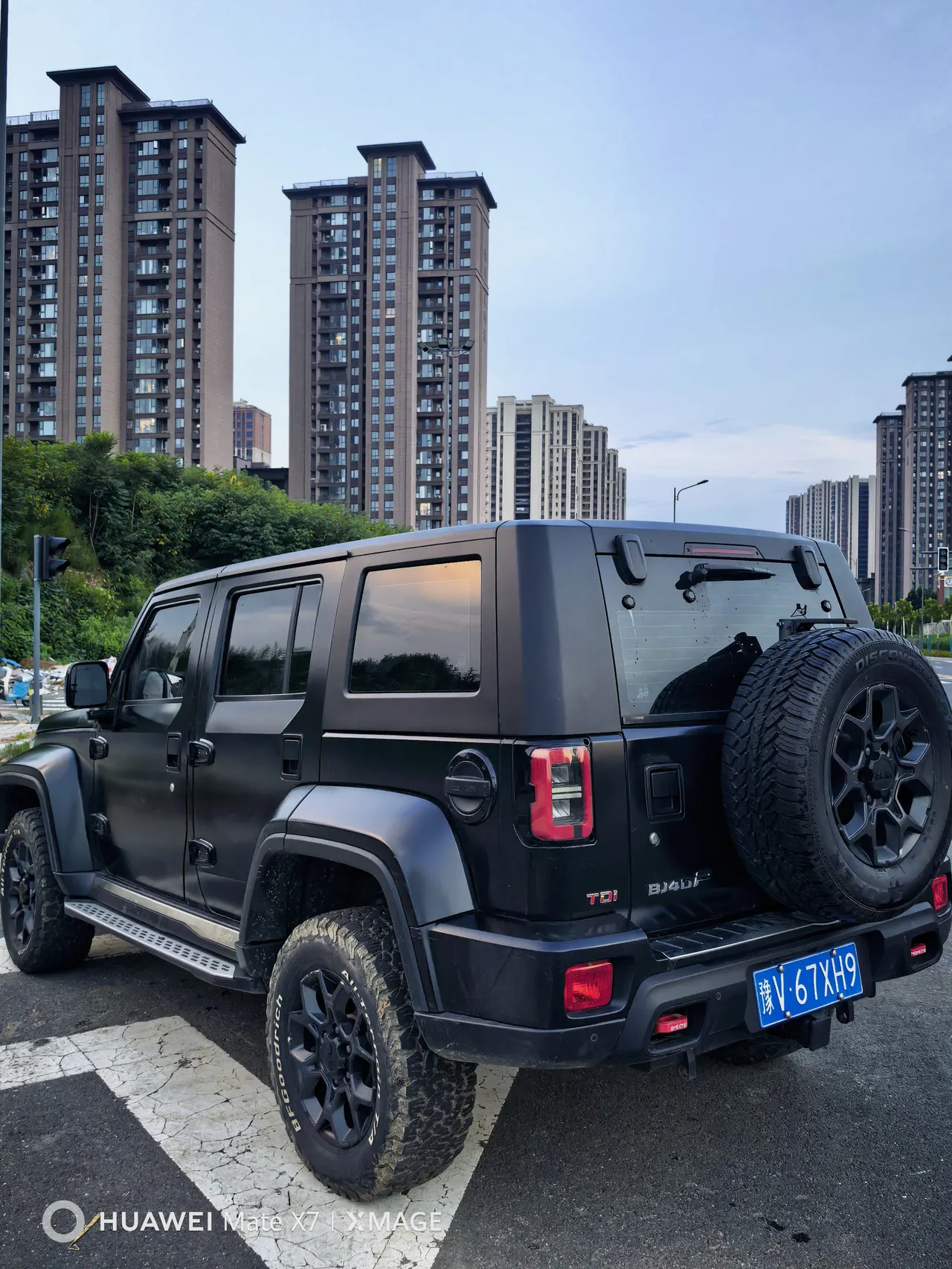 Beijing 2021 BJ40 2.0T four-wheel drive blade hero version chivalrous automatic gear 4