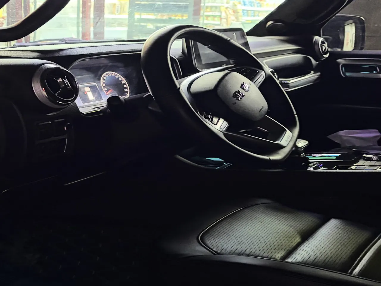 Beijing 2021 BJ40 2.0T four-wheel drive blade hero version chivalrous automatic gear 6
