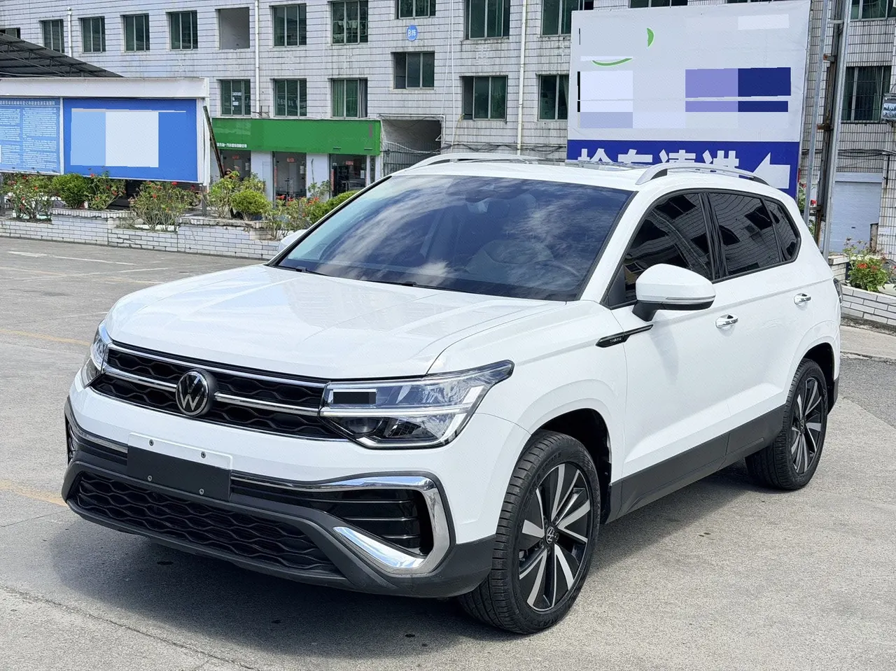 打开图片灯箱:Volkswagen 2023 Tuyue 1.5TSI 300TSI Two-Drive Kyauk Moon Edition Automatic Gear