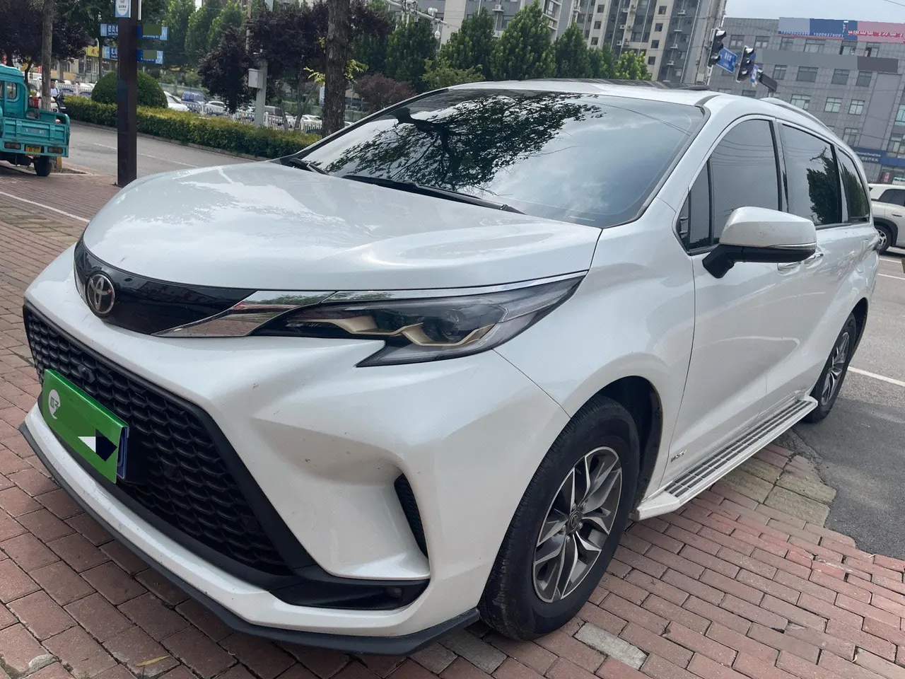 Open image lightbox: Toyota 2024 Grevia HYBRID 2.5 Stepless Comfort Edition Automatic Transmission