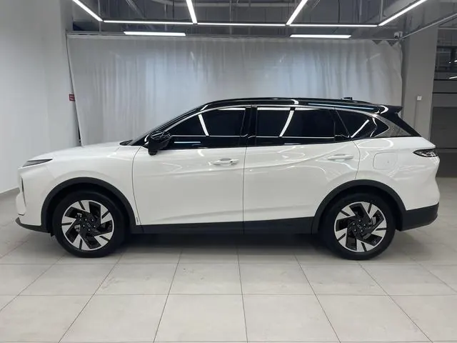 Bestune 2025 yueyi 07 1.5T 210km leisurely version of automatic gear 3