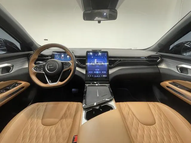 Bestune 2025 yueyi 07 1.5T 210km leisurely version of automatic gear 4