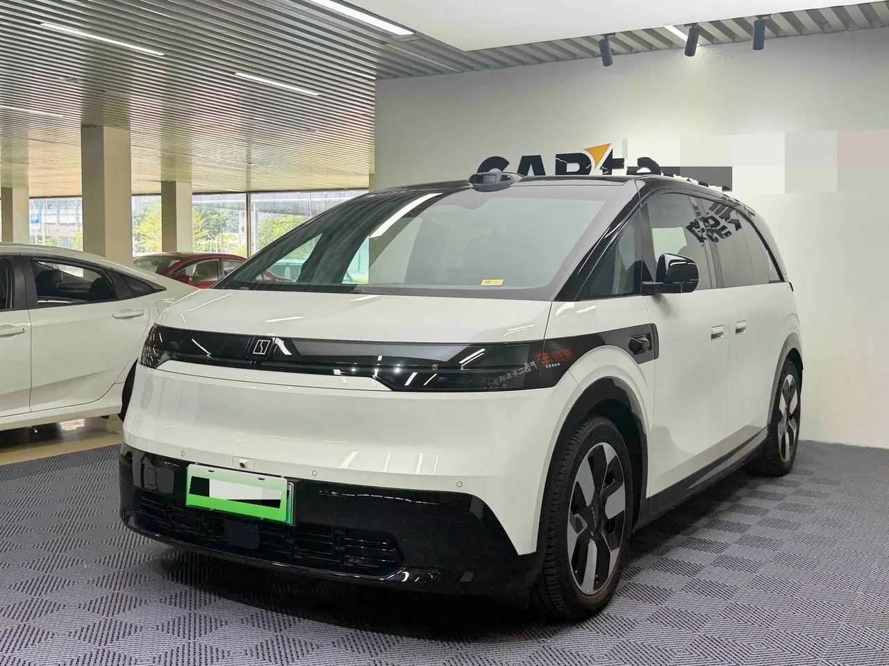 Open image lightbox: Zeekr 2025 Zeekr MIX Smart Driving Edition Automatic Transmission