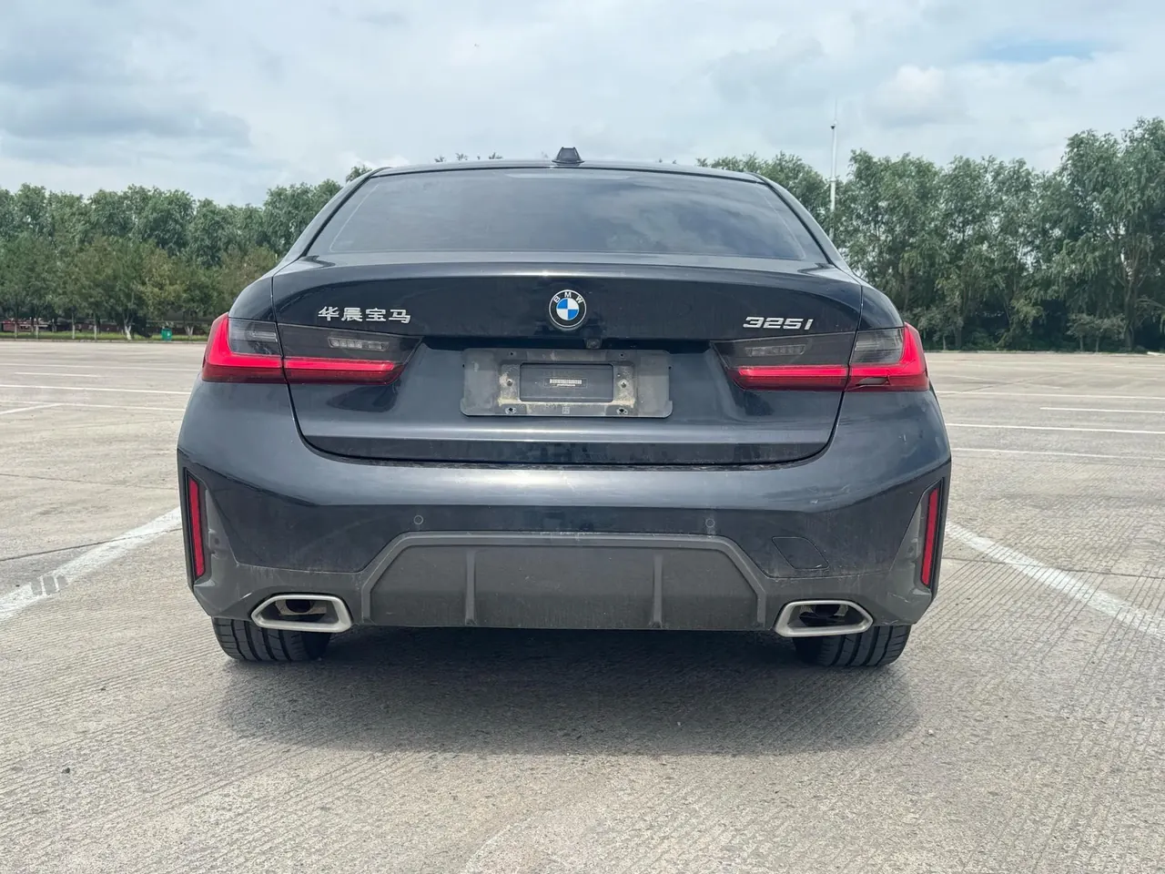 BMW 3 Series 2023 325i 2.0T M Sports Suit Automatic Gear 8