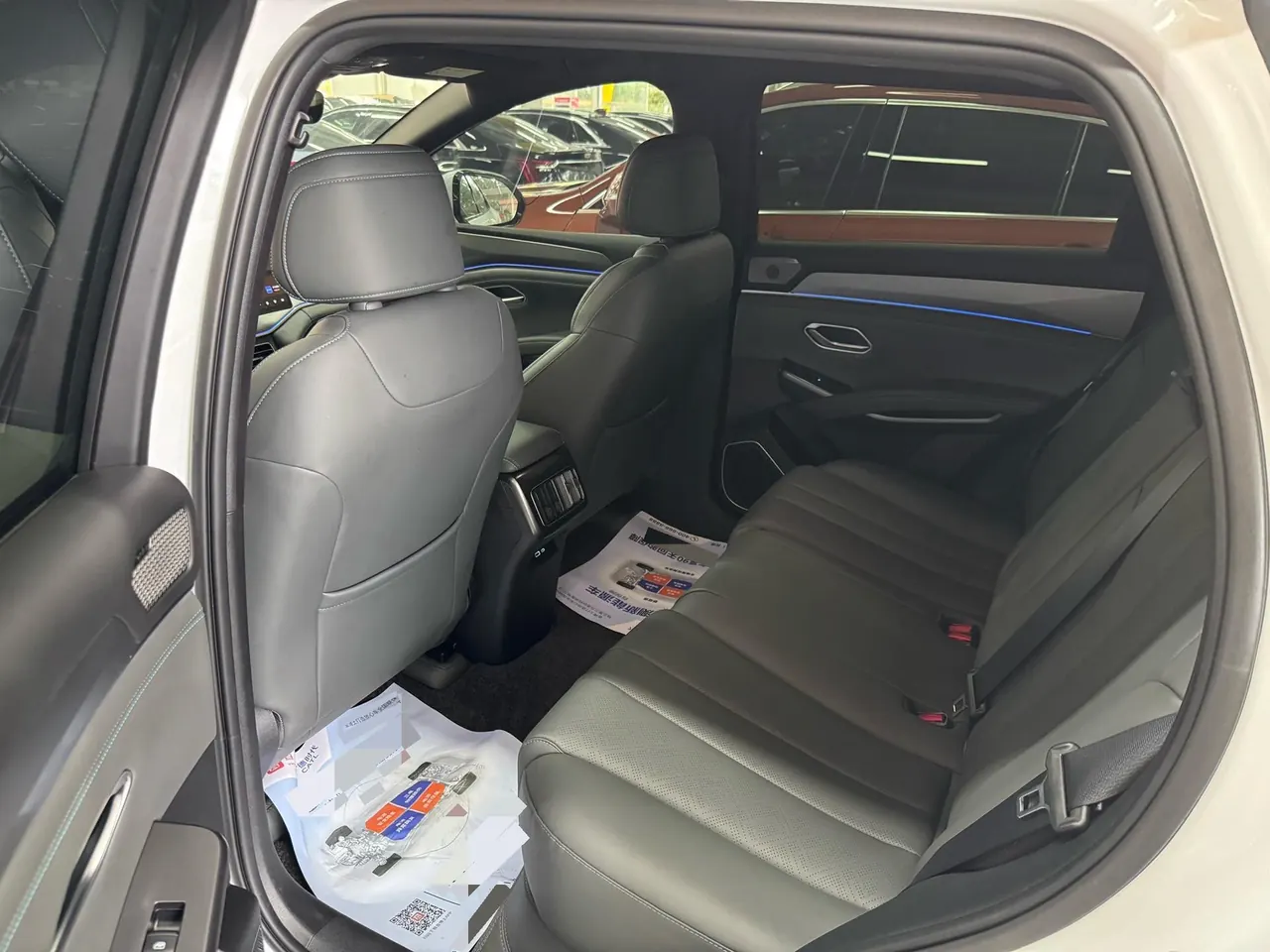 BYD 2026 Song L DM-i 1.5 Stepless 200KM Excellent Automatic Transmission 4