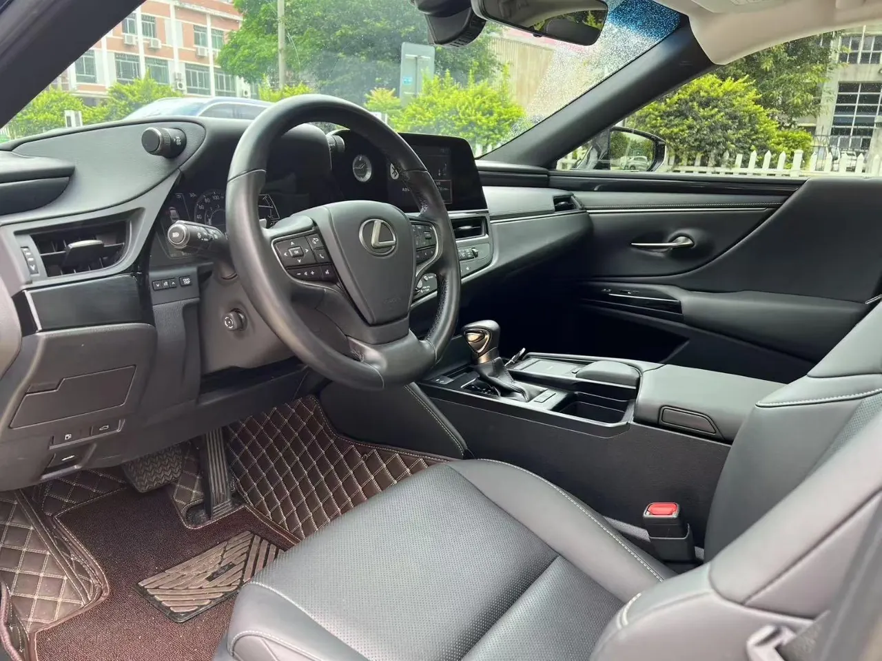 Lexus ES (Imported) 2022 ES200 2.0 Stepless Premium Edition Automatic Gear 9