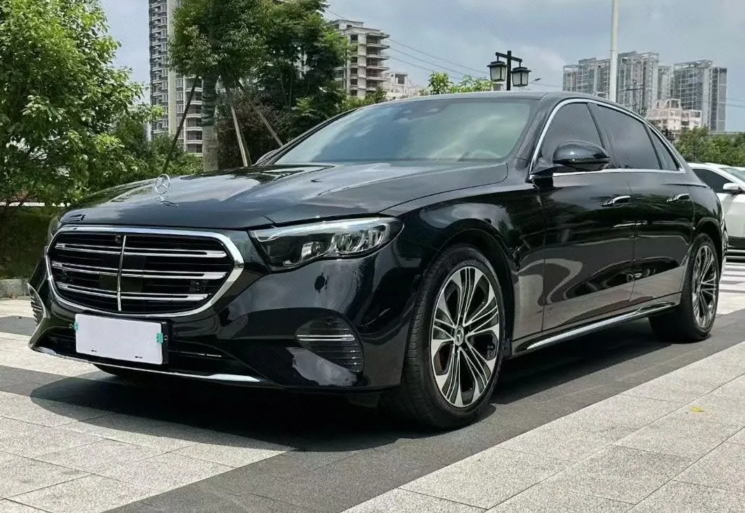打开图片灯箱:Mercedes Benz E-Class 2026 model E 300 L 48V 2.0T Luxury Edition Automatic