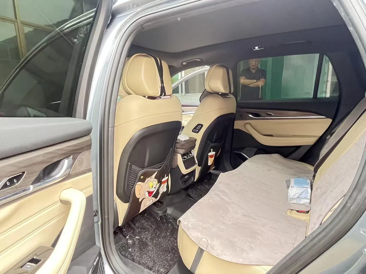Geely 2026 XingyueL (Monjaro) 2.0TD Oriental Obsidian Star Edition Automatic Gear 4