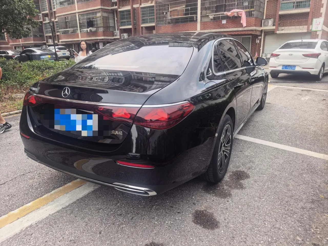 Mercedes Benz E Class 2025 E 260 L 48V 2.0T Automatic 5