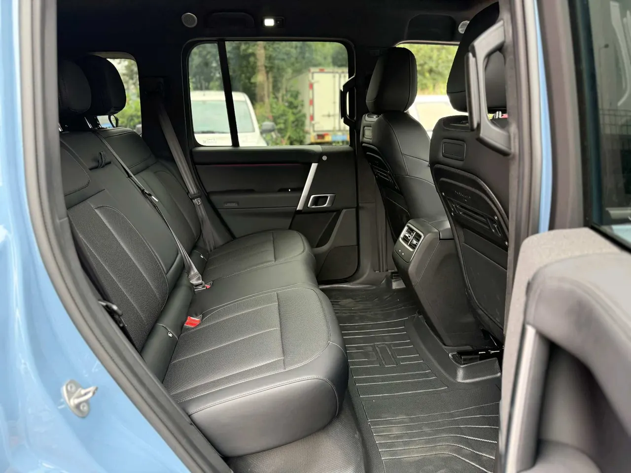 ICAR 2026 iCAR V 27 210KM Two-Drive Falcon 500 Automatic Gear 5