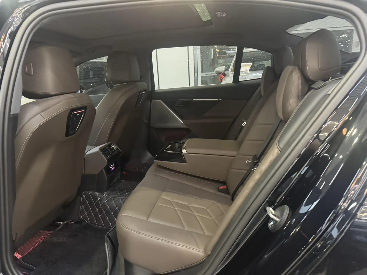 BMW 5 Series 2025 525Li 48V 2.0T Luxury Suit Automatic Gear 3