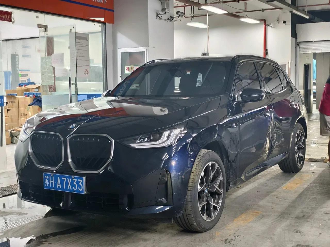 Open image lightbox: BMW 2026 X3 xDrive25L 2.0T M sports obsidian night suit automatic gear