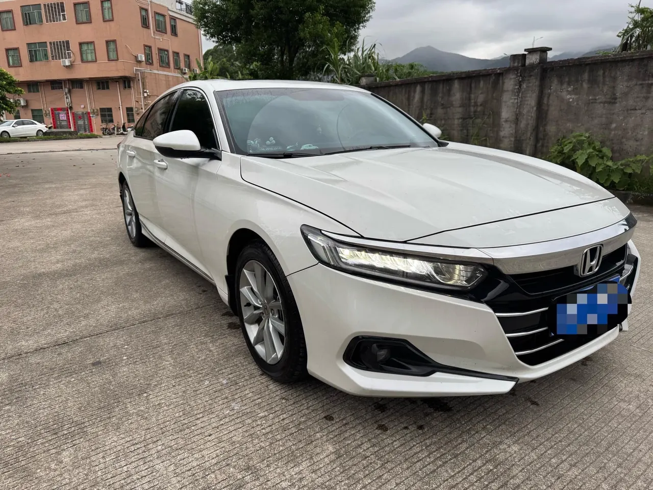 Honda 2022 10th Generation Accord 1.5T Stepless 260TURBO Magic Night Premium Edition Automatic Gear 3