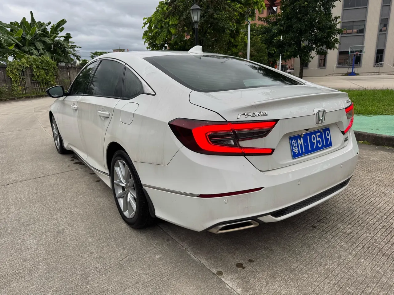 Honda 2022 10th Generation Accord 1.5T Stepless 260TURBO Magic Night Premium Edition Automatic Gear 4