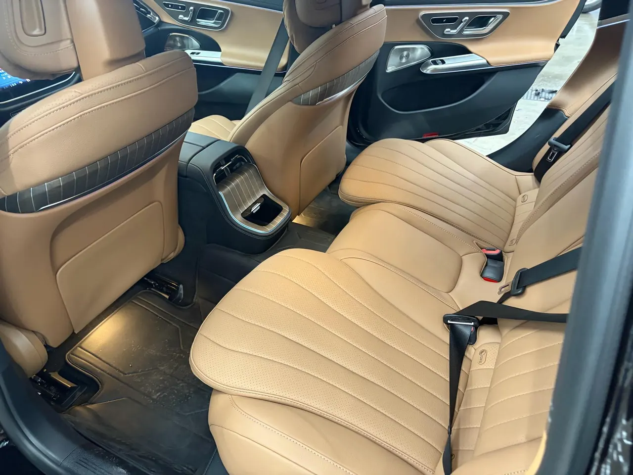 Mercedes Benz E Class 2025 E 300 L 48V 2.0T Luxury Automatic Gear 13