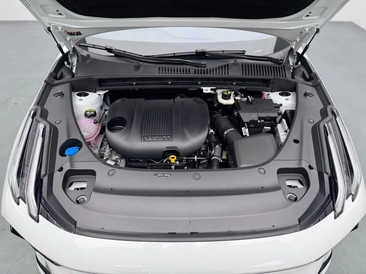LYNK&amp;CO 2025 LYNK&amp;CO 03 1.5TD Champion Pro Auto 15