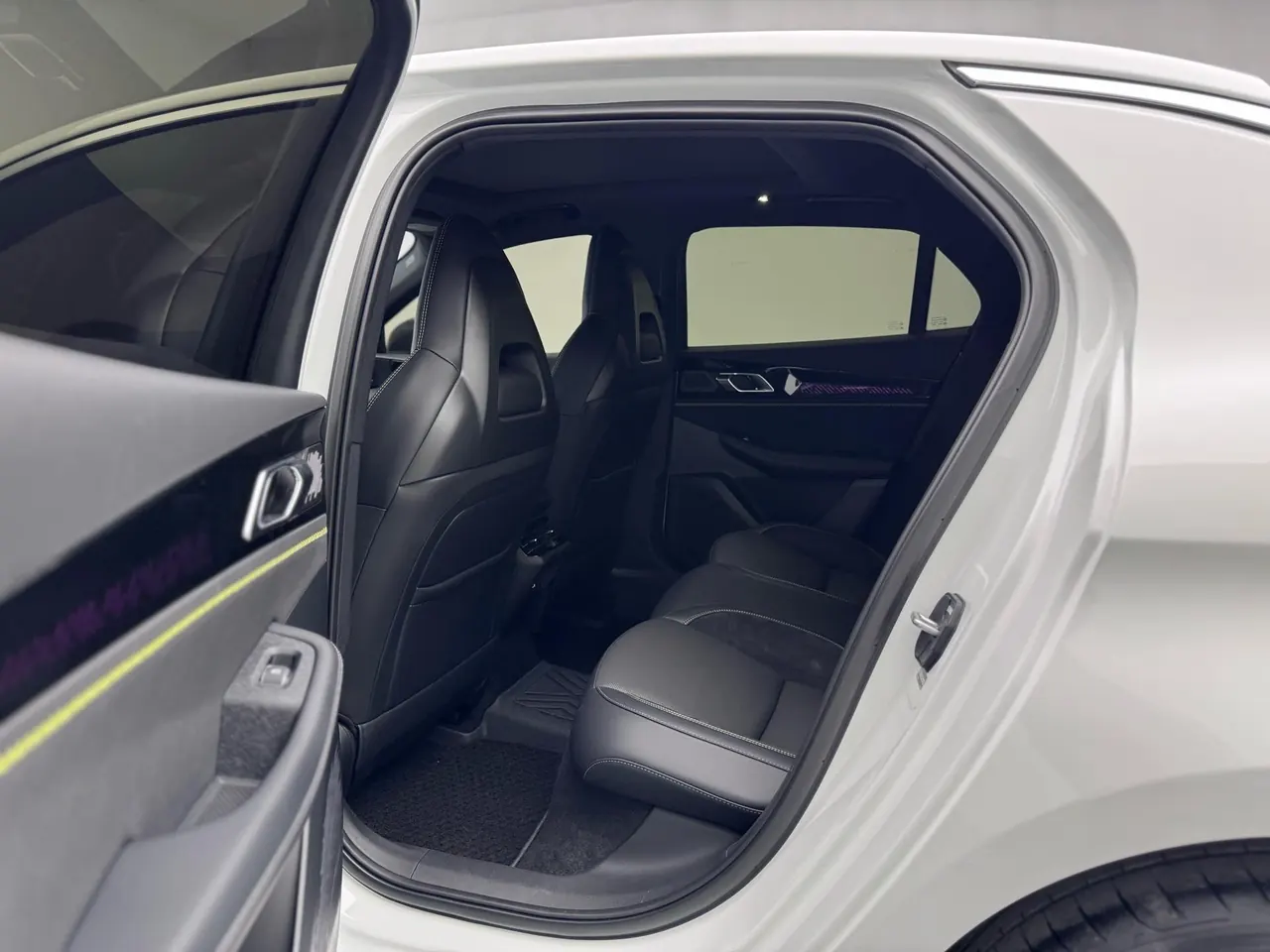 LYNK&amp;CO 2025 LYNK&amp;CO 03 1.5TD Champion Pro Auto 5
