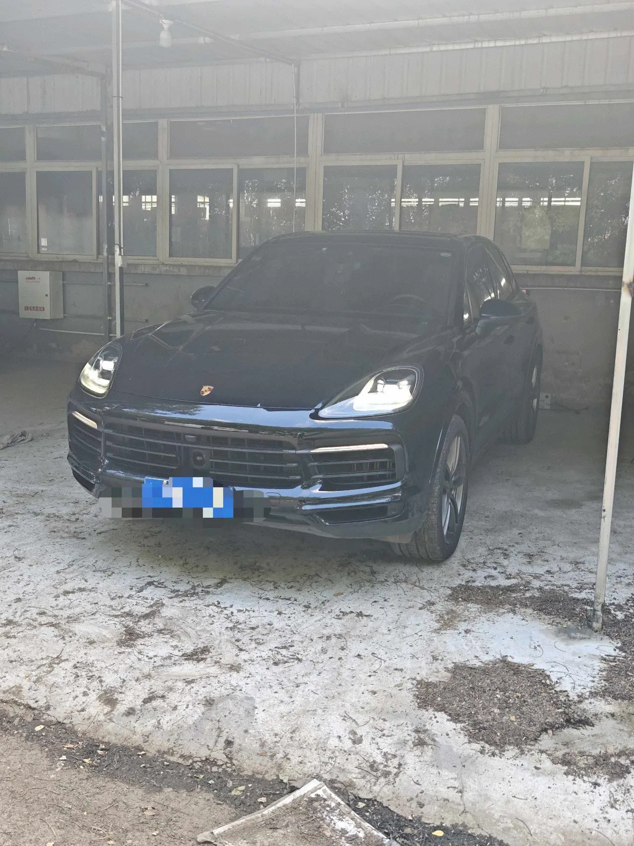打开图片灯箱:Porsche Cayenne (Imported) 2022 Cayenne 3.0T Platinum Edition Automatic Gear