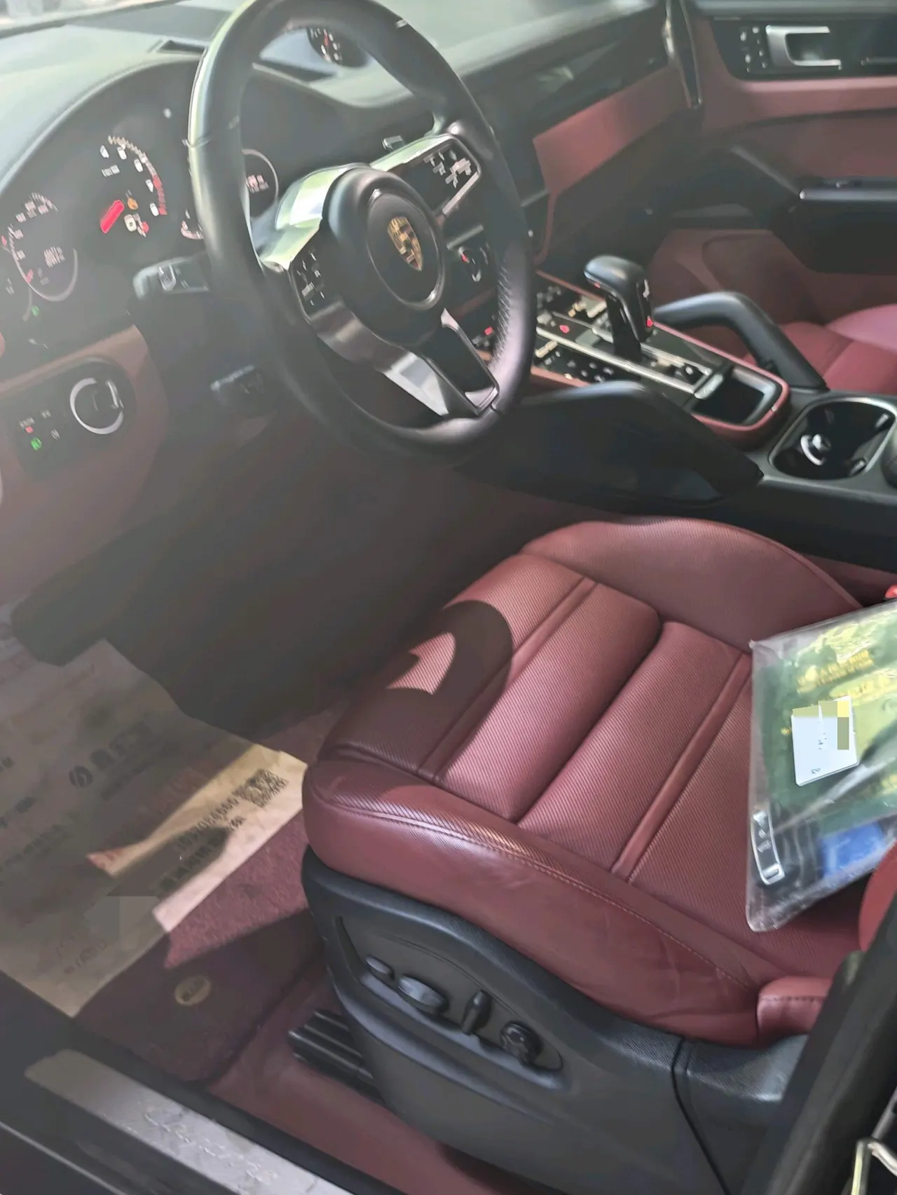 Porsche Cayenne (Imported) 2022 Cayenne 3.0T Platinum Edition Automatic Gear 2