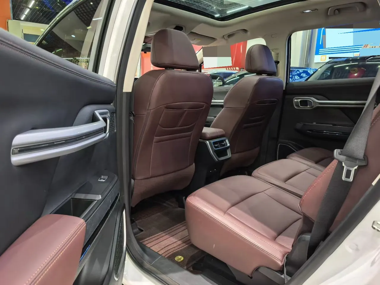 Geely 2022 Hao Yue 1.8TD Flagship 7-seat Automatic Gear 9